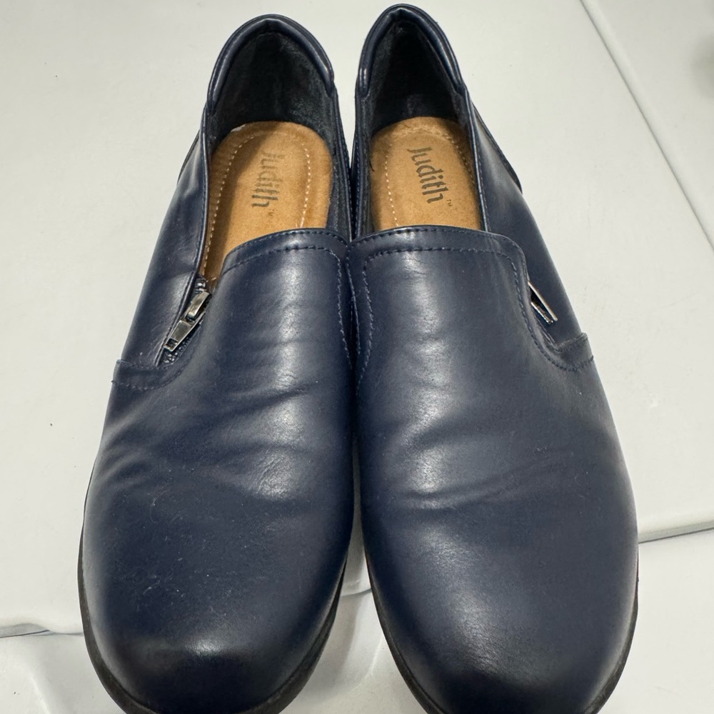 Women’s Navy Blue Loafers